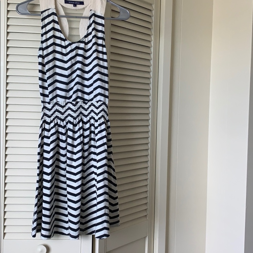 💙Host Pick💙 Size Large cute Chevron dress